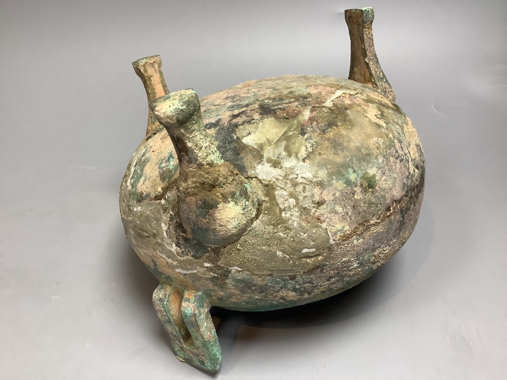 A Chinese archaic bronze ding vessel and cover, Han dynasty